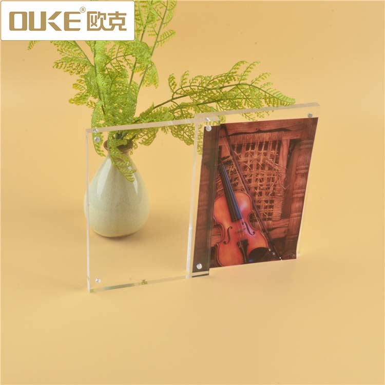 Elegant economical cheap acrylic photo frames 5.jpg